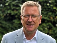 Stefan Schumacher verstärkt becos mit umfassender MES-Expertise